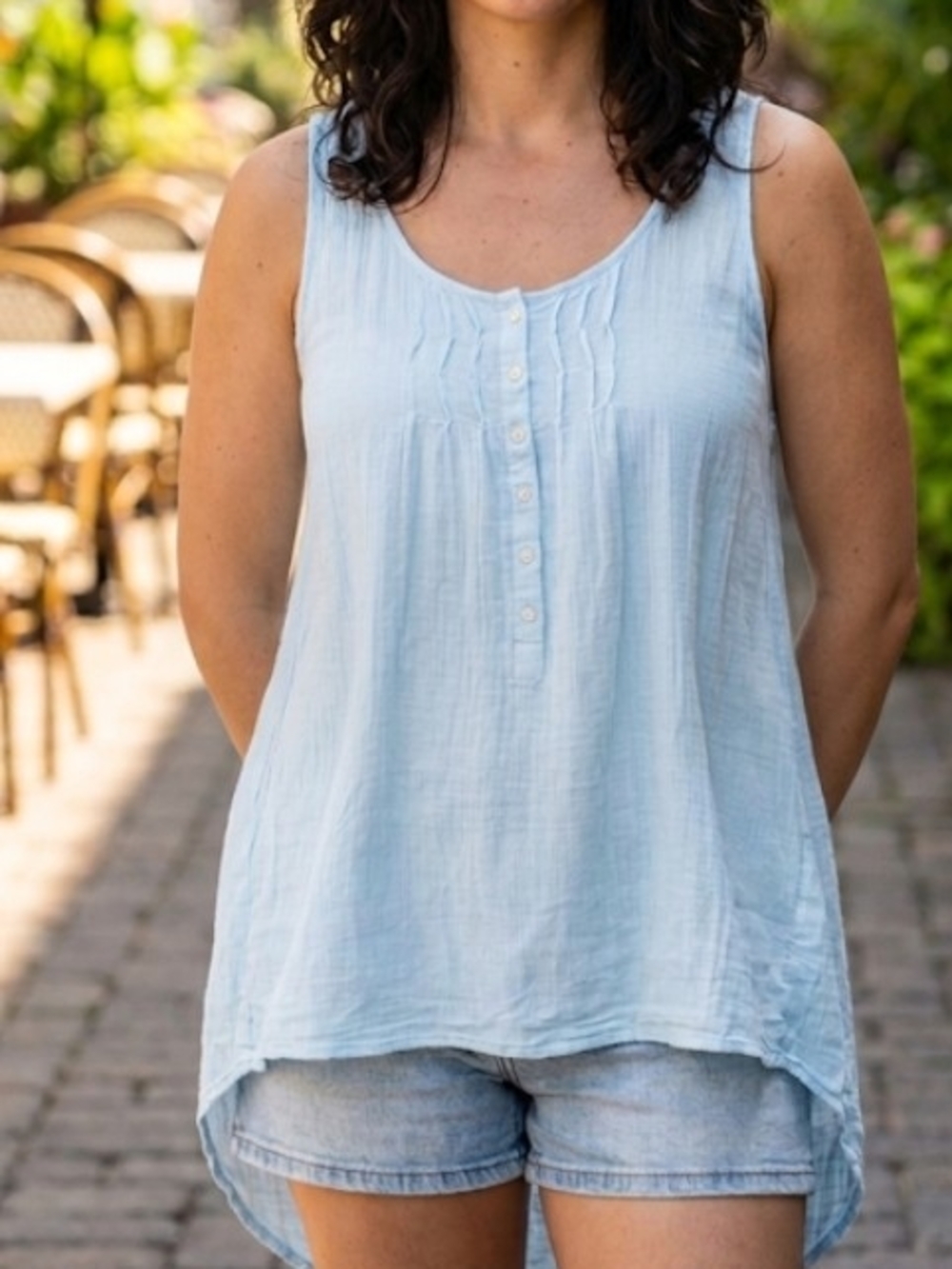 Nordstrom Pale Blue Sleeveless Henley Tank with Pintuck Front (Sz L) Cotton Easy